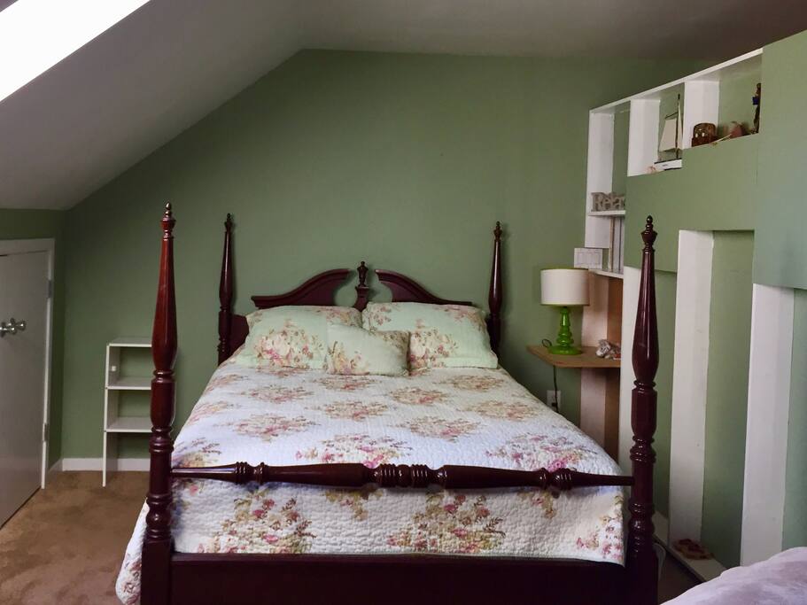 Queen size bed and available closet.