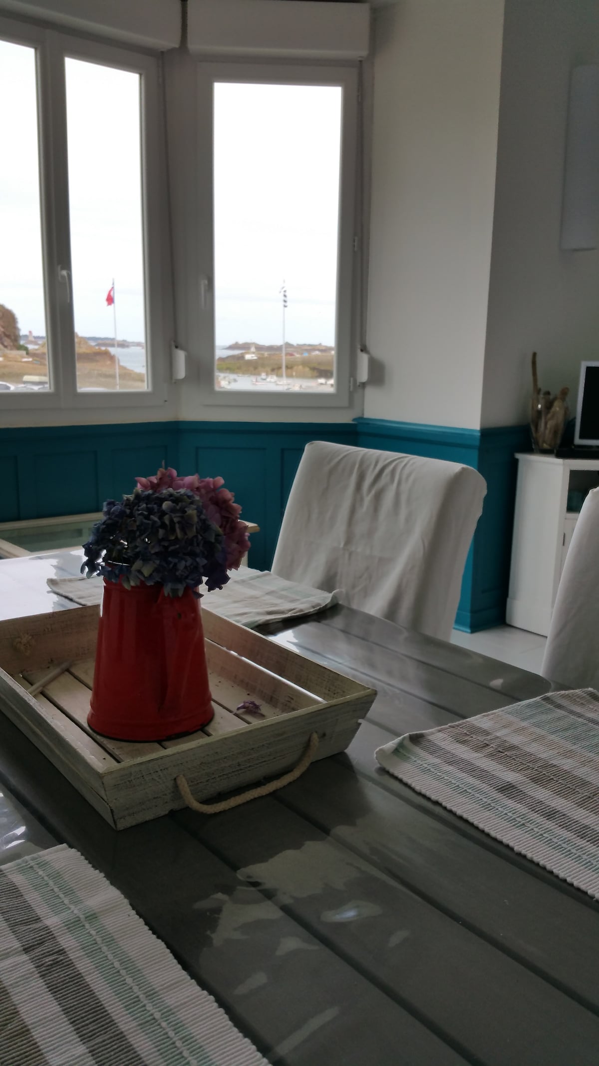 Successful Airbnb property: Sea View house, carefully decorated in Ploubazlanec