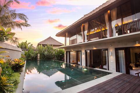 3 Bedrooms Private Pool Villa Ubud Jungle Kemenuh