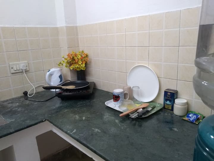 Privateapartment 1st Floorwidbathkitchen+fridge - New Delhi