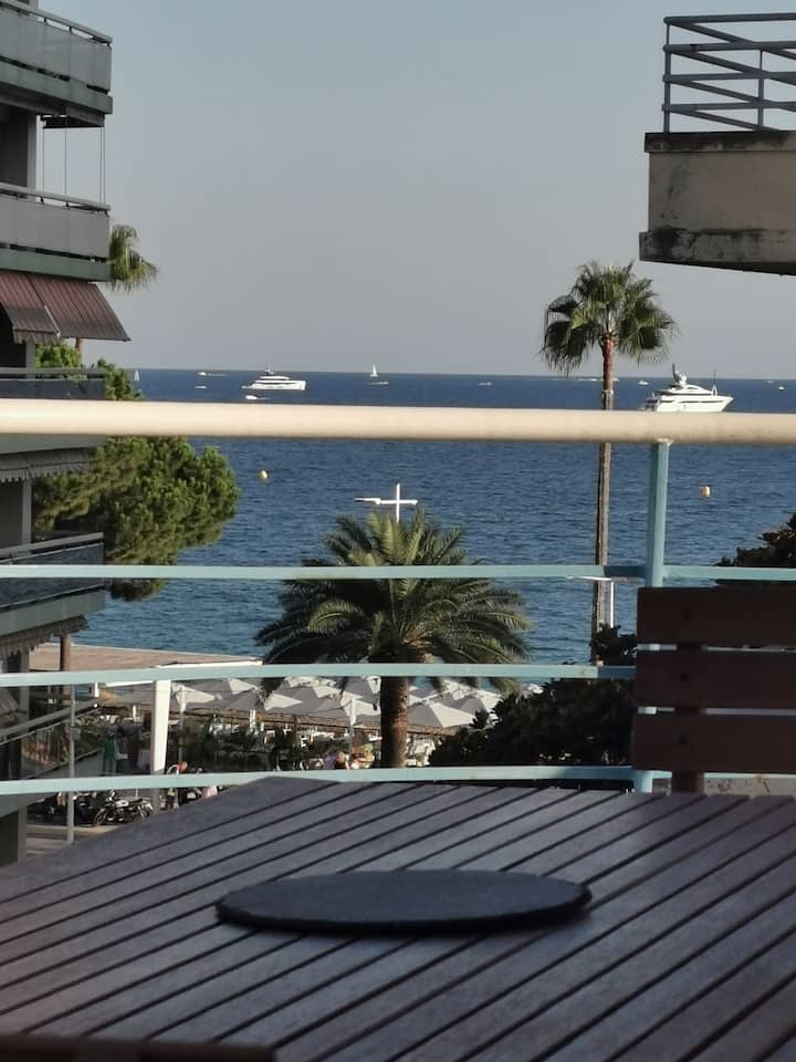 Juan Les Pins Superbe T1 Face à La Mer Gd Terrasse - Antibes