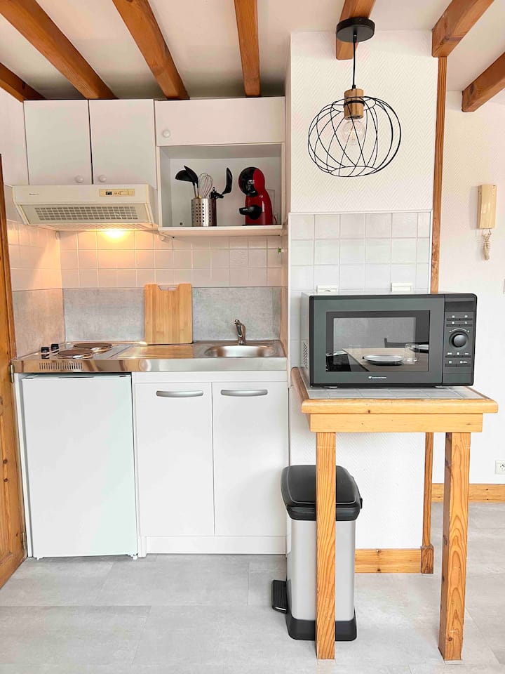 Cozy studio Rue Jeanne d 'Arc, fully equipped Apartments for Rent in