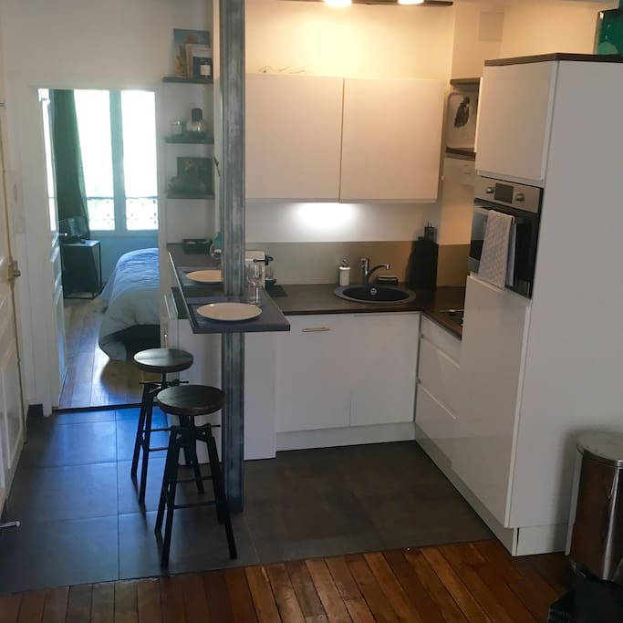 Kitchen - (oven, dishwasher, washing and drying machine, ceramic hob, coffee maker...)