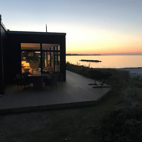 Luxury Beachhouse Hampton Style on the beach