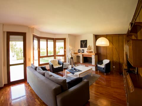 Chalet Haro 5 bedrooms pool and garden