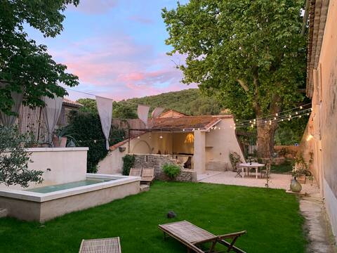 Bastide Provence with Luberon pool