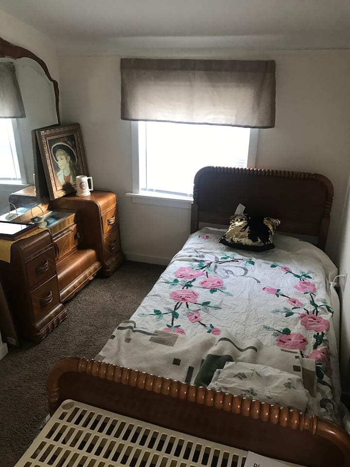 غرفة النوم 3 (سرير فردي وسرير أطفال)