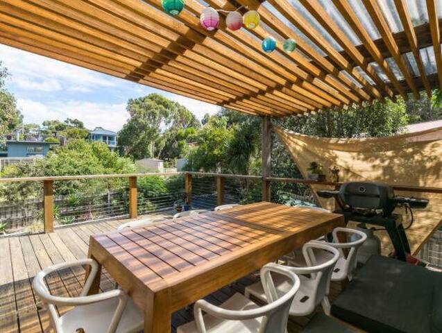 The Woods at Aireys, family friendly beach house gallery image 5