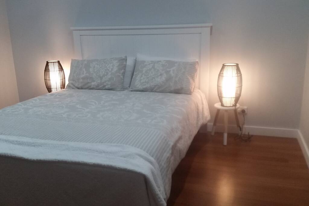 Queen bedroom