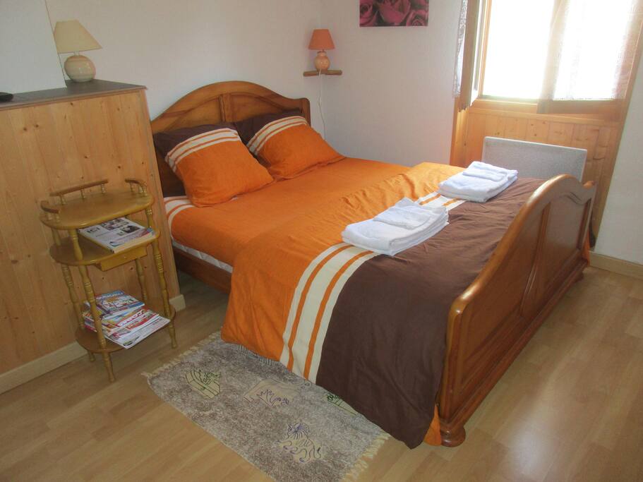 Lit de 140 cm