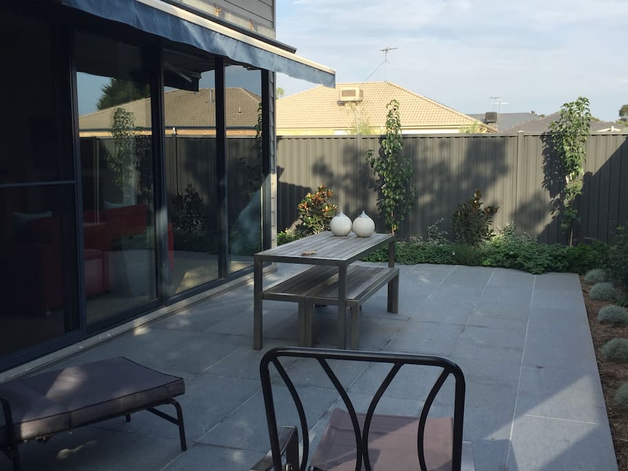 Rear entertainment area + BBQ
