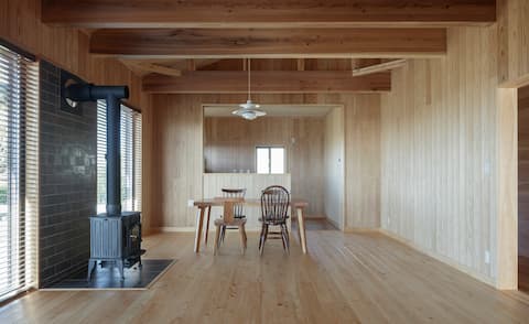 Kumamoto Amakusa Ebisu HOUSE / A natural material house in front of the port, 93㎡, maximum 4 people