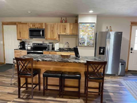 Private Rustic 7 bedroom Barndominium