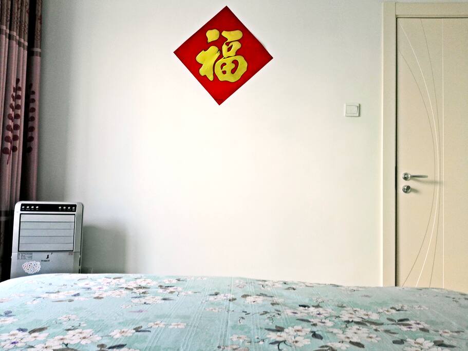 这是您要入住的次卧室