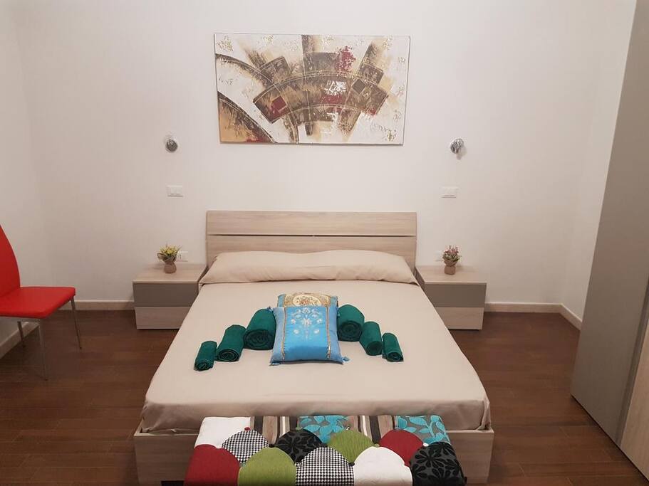 camera matrimoniale con tv e aria condizionata