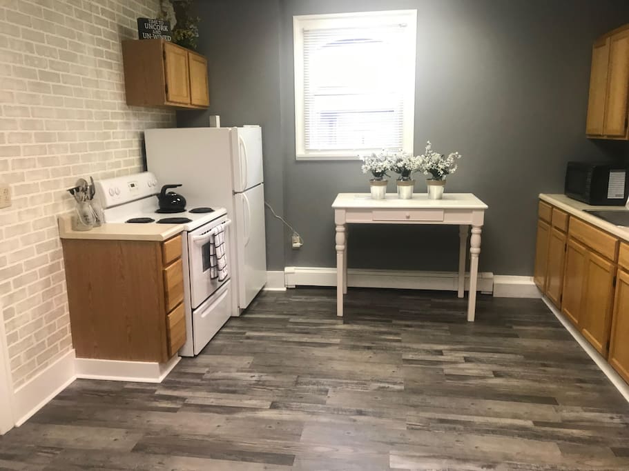Newly Renovated Apartment in North Warren Apartments for Rent in