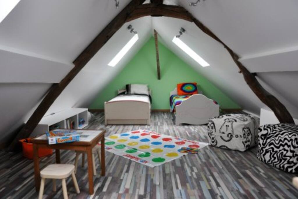 Chambre 2 : 2 lits simples
