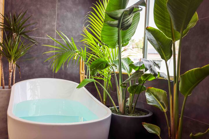 Villa,Pool,Sauna,Hottub,Gameroom,Mini-golf gallery image 3