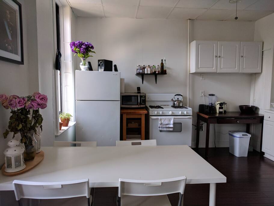 Kitchen with washer and dryer