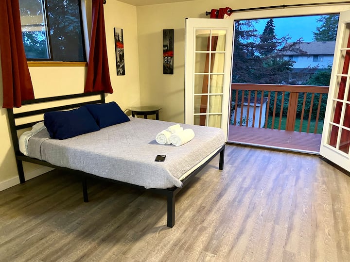 The Sql: Guest Place - Lynnwood, WA