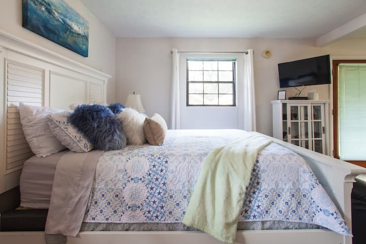 Приятно спане в това невероятно двойно легло.