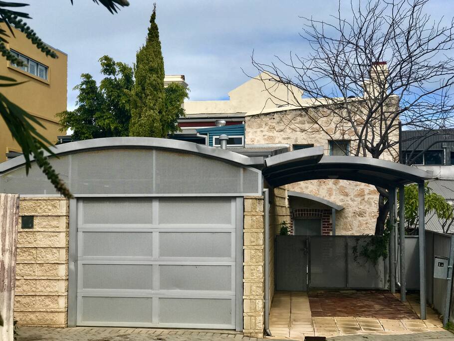 The Little Howard Street's facade and garage.