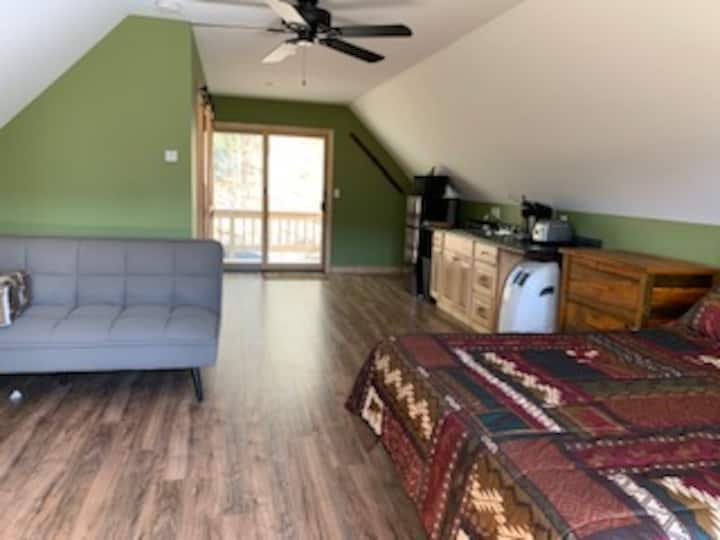 Top 10 PetFriendly Airbnbs In New Hampshire, USA Updated 2024 Trip101