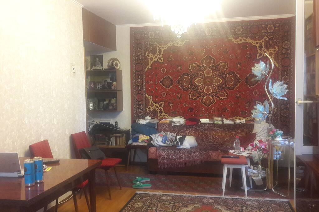 Большая комната