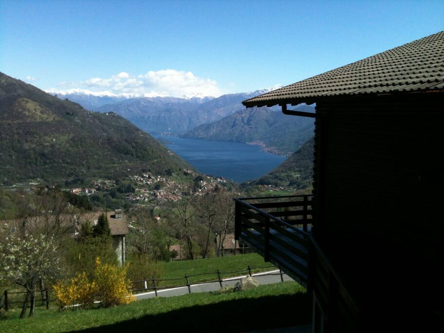Vista lago dallo chalet