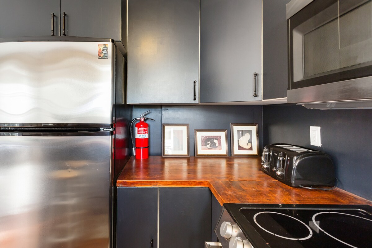 Peaceful, Historic Casita Near South Congress