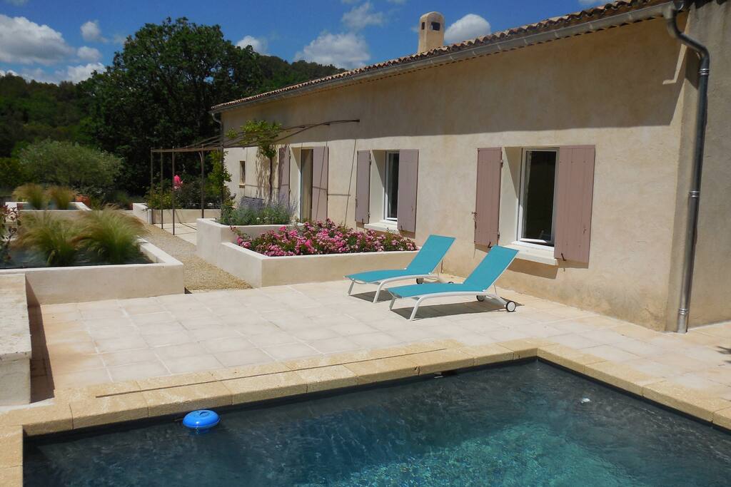 Piscine privative
4mX3m , 1m40 de profondeur