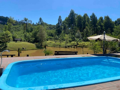 Top performing Airbnb: Country House/Cottage for up to 14 people | Pool in Anitápolis