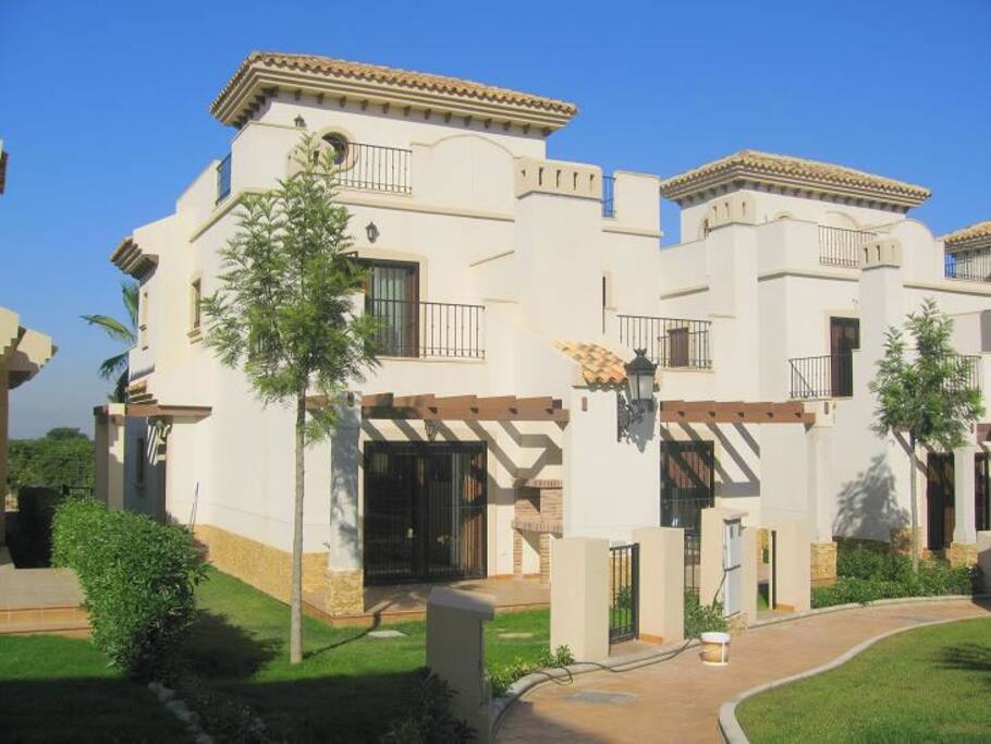 Chalet en Campo de Golf "La Finca" , Fachada Interior