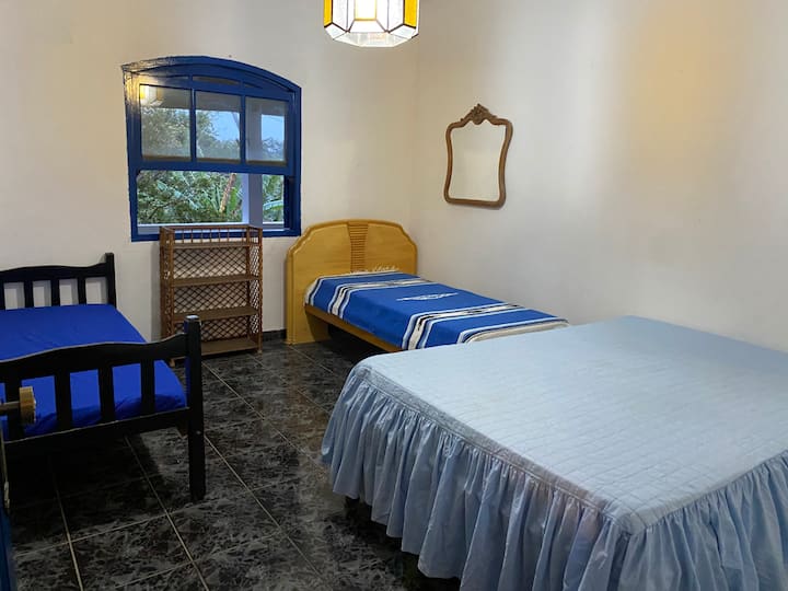 Schlafzimmer 1