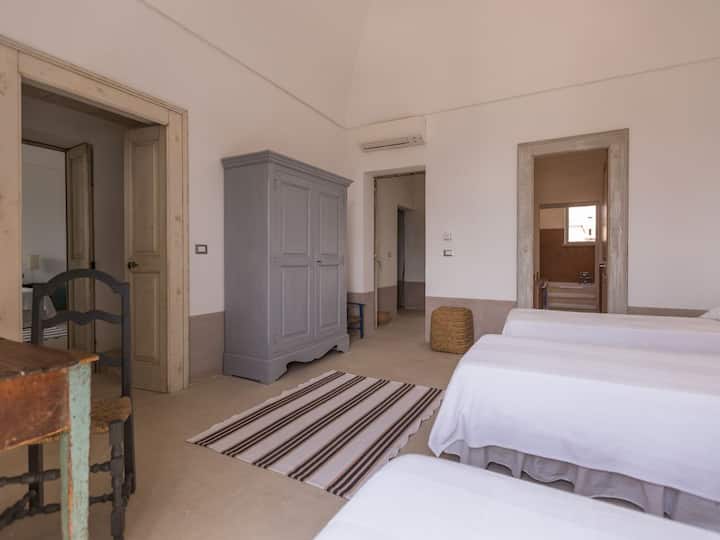 camera da letto 2 al 1 ° piano