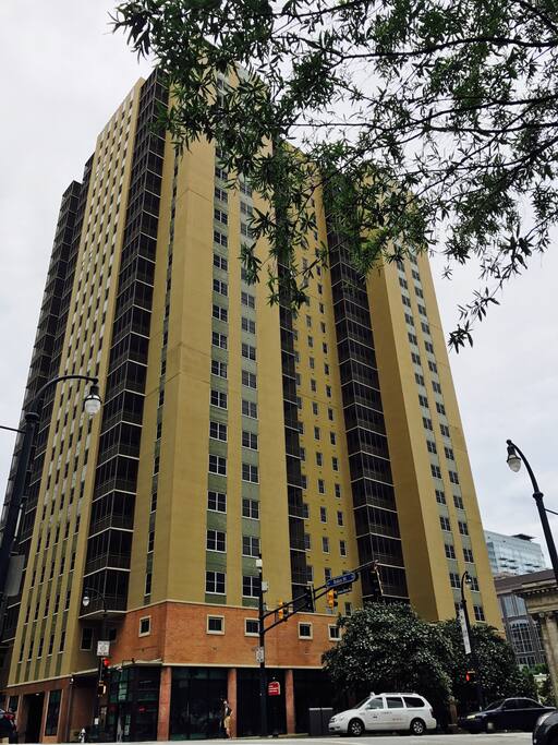 This unit is in this building: Peachtree Towers
