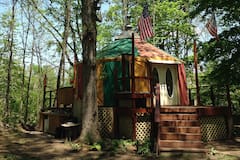 Glamping+in+a+Yurt+on+the+Tippecanoe+River