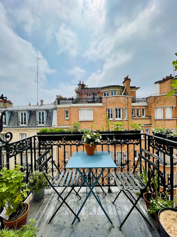 Montmartre Vacation Rentals & Homes Paris, France Airbnb