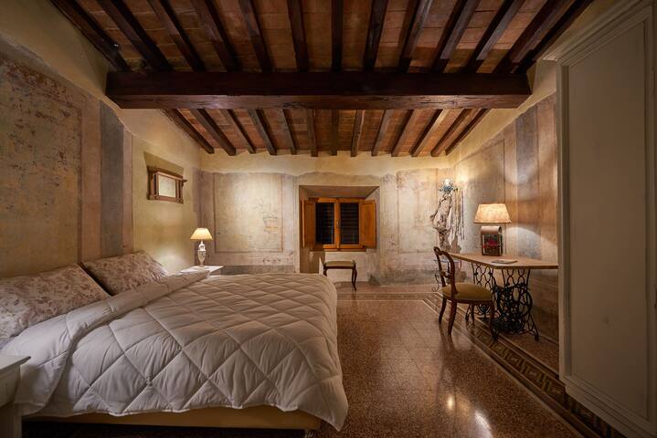 Art Suite Pandolfini gallery image 3