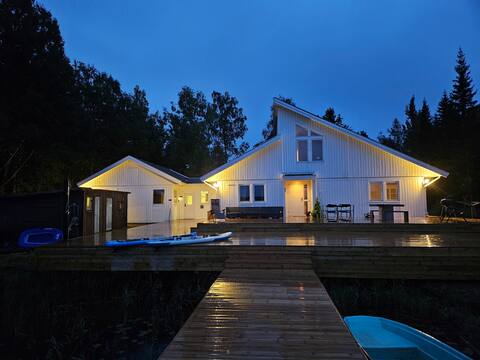 Dreamy place with large sundeck by the waterfront