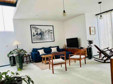Popular Airbnb listing: Casa Hidalgo 1010 Oax with a Pool in Oaxaca De Juárez