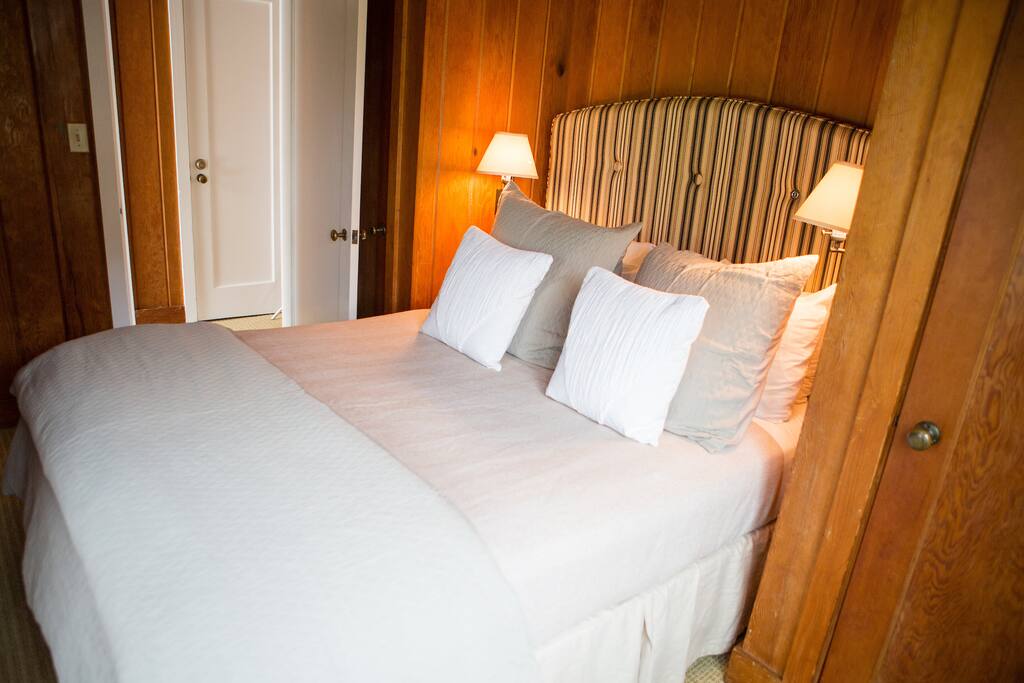 Private queen suite