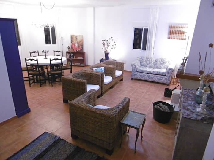 ห้องนั่งเล่น 32 ตร.ม.