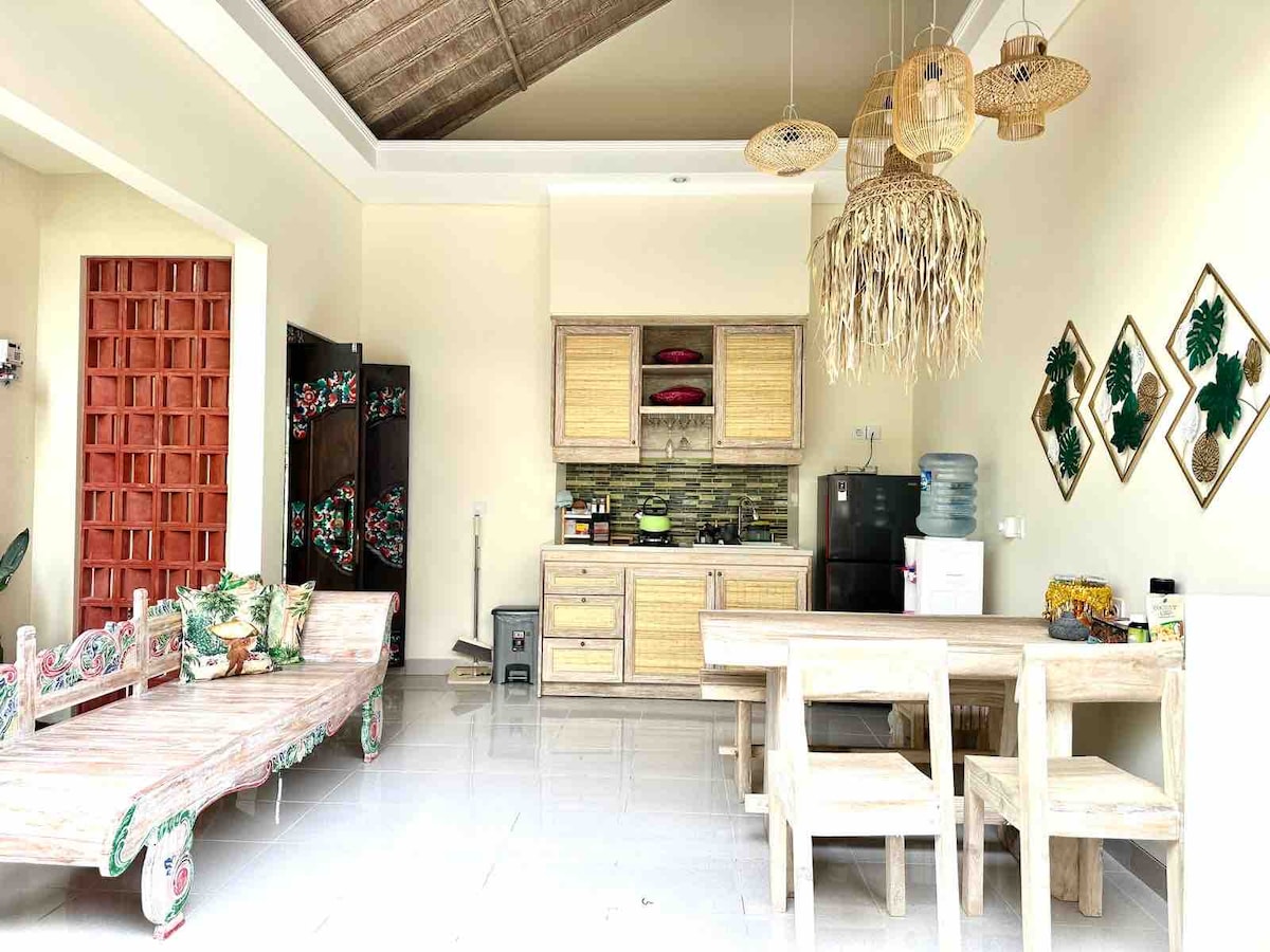 Villa in South Kuta · ★4.81 · 1 bedroom · 1 bed · 1 private bath, Airbnb karşılaştırması