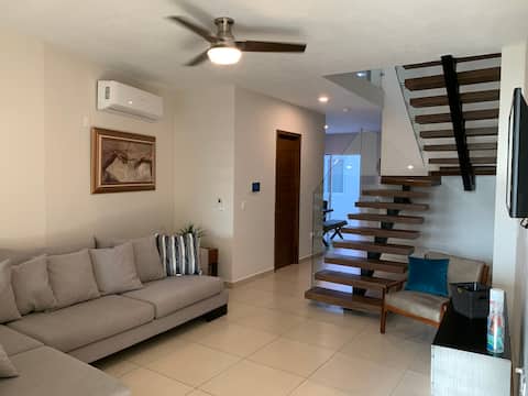 3 bedroom modern home with A/C