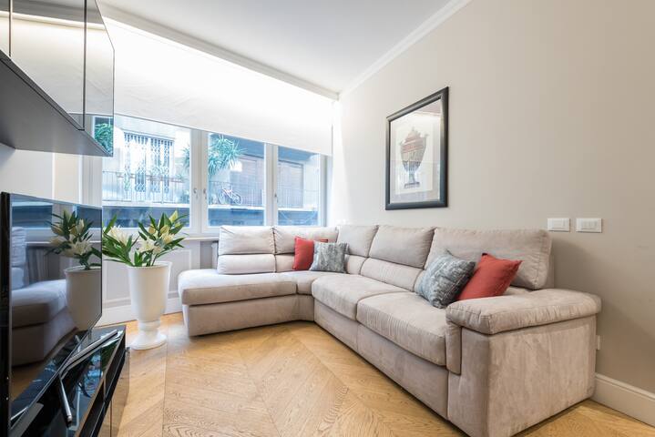 Sophisticated home gallery image 5