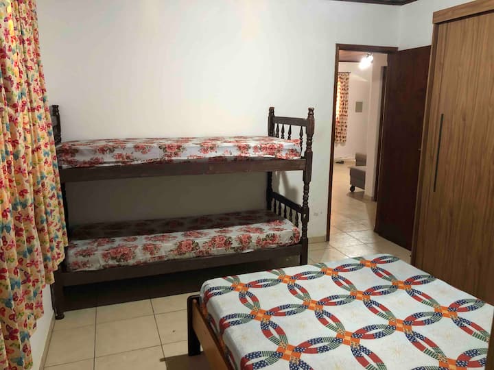 Chumba cha kulala 1 (Chumba cha kulala)