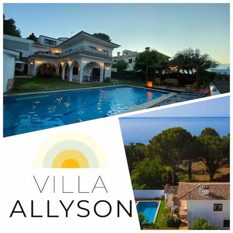 Villa Allyson #Boutique Guesthouse with Sea View