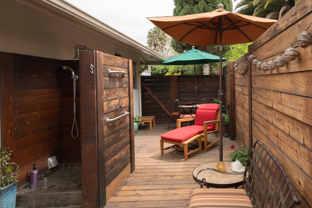 Second private patio great for evening relaxation. Outdoor beach shower and umbrella shade for outdoor dining.