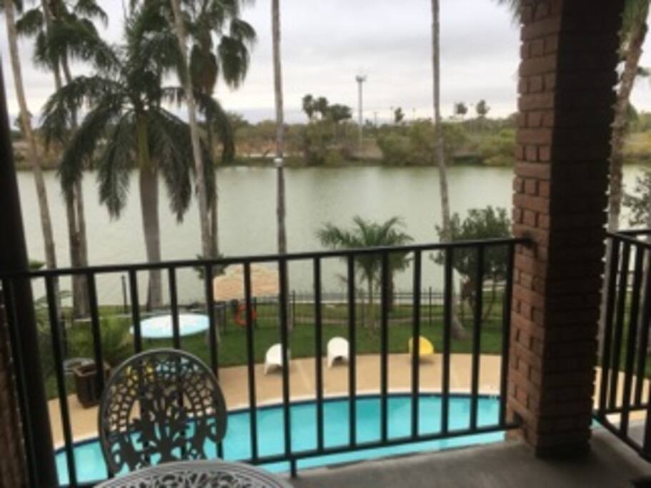 Great view of pool, resaca, and Mexico.